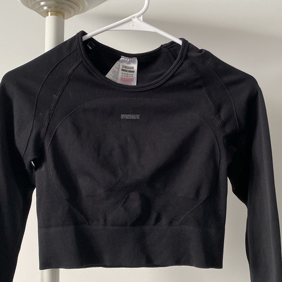 Gymshark long sleeve cropped top with cutout back - Picture 4 of 6